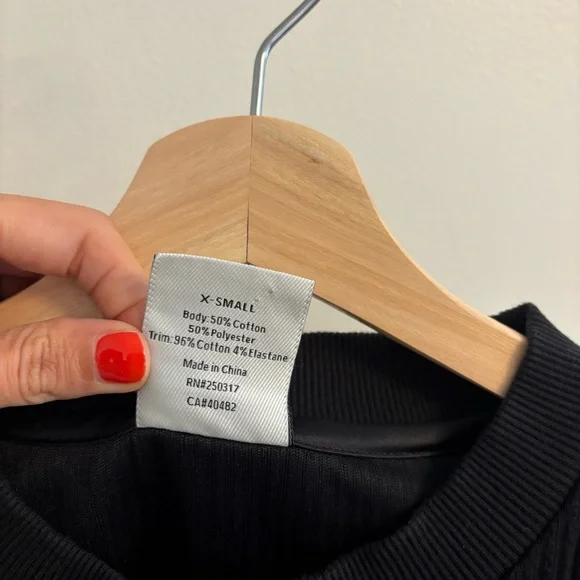 Varley Black Ribbed Top - Picture 9 of 9